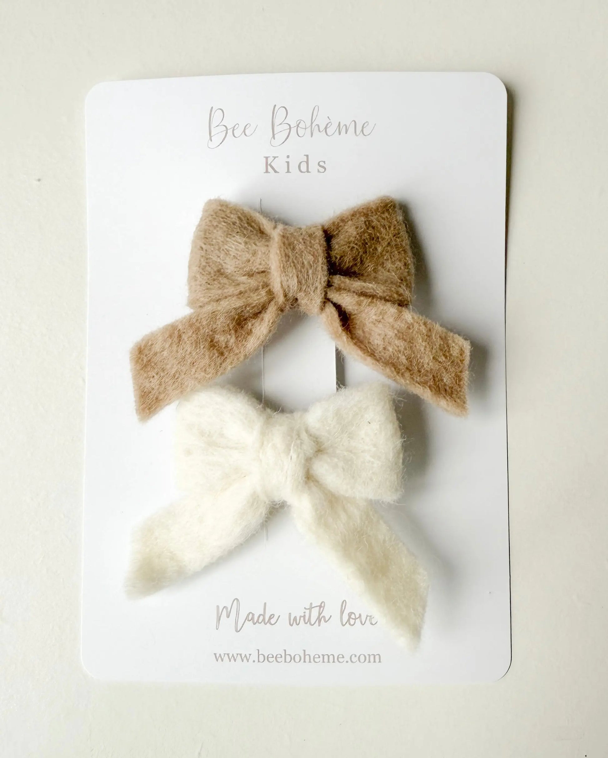 Duo de Barrettes en Laine Feutrée – Écru & Beige Bee Bohème