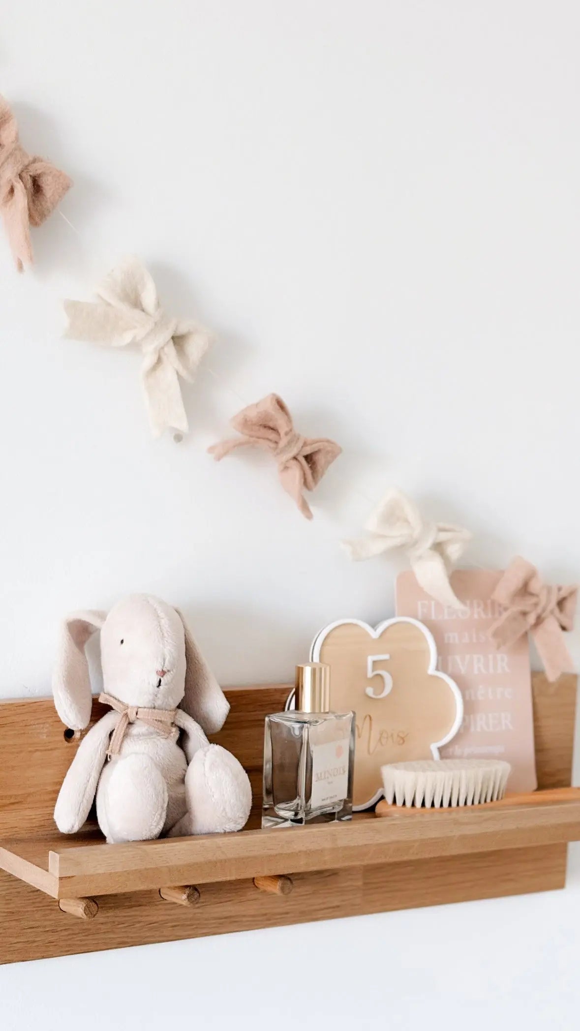 Guirlande Nœuds en Laine Feutrée – Écru & Blush 🎀 Bee Bohème