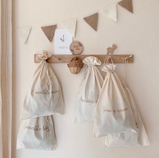 Pochons pour organiser la valise de maternité et les affaires de bébé